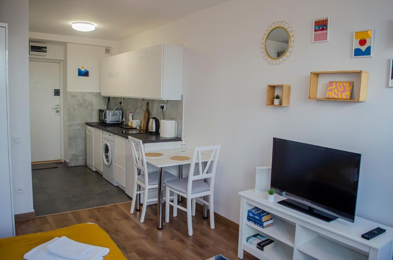 Sweet Life Apartment Next To Metro Station Varsovia Exterior foto
